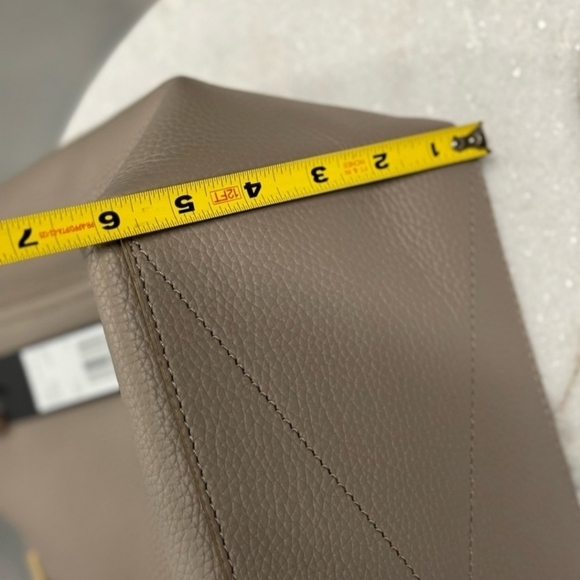 NWT Marc Jacob's Tote Bag in cement - Picture 6 of 15